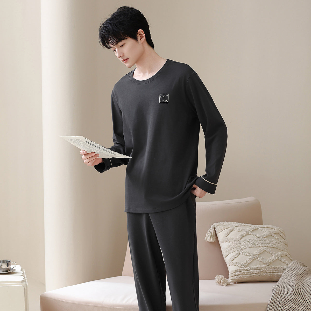 Men's sleepwear and home clothes